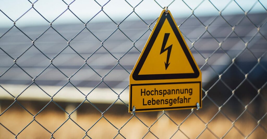 美容医療における顔のたるみ施術の副作用や注意点を示す図解