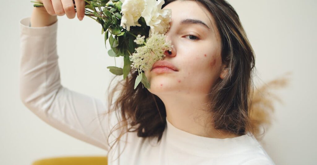 ニキビ肌用と書かれたコスメの使用で悪化する大人ニキビの例