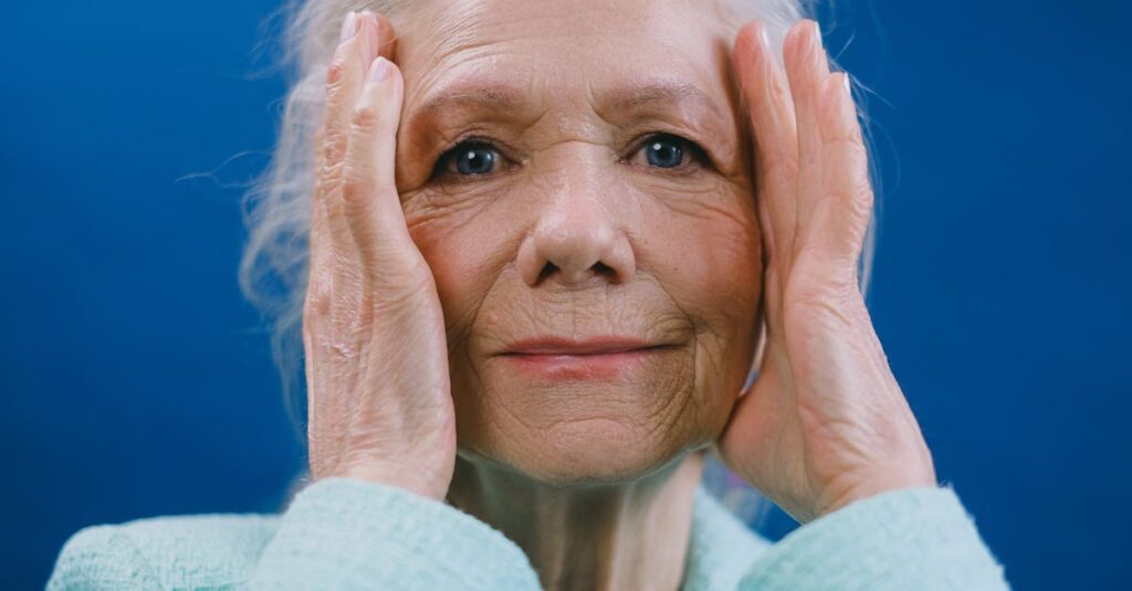 40代女性が3ヶ月間の習慣で顔のたるみ改善に成功したビフォーアフター