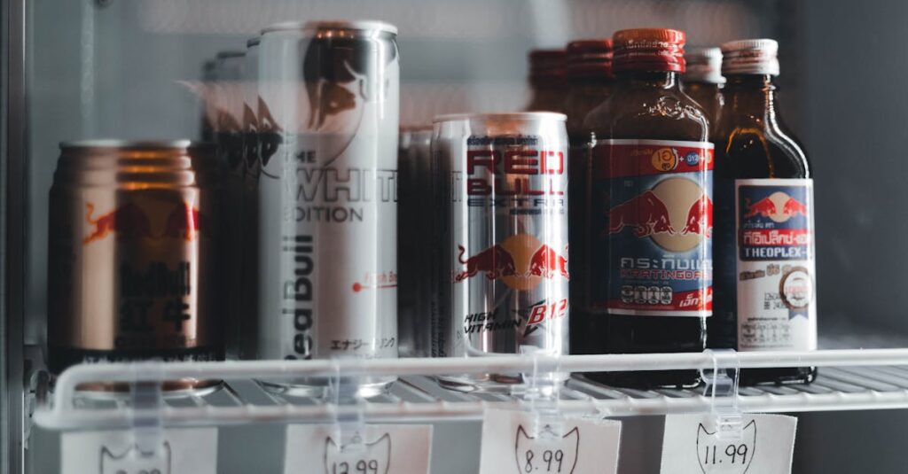 ドラッグストアの棚に陳列されたアスタリフトのコラーゲンドリンクの様子。