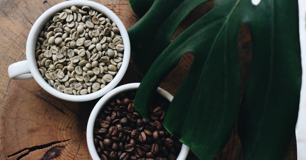 アスタリフトのコラーゲンドリンクをAmazon・楽天・Yahoo!で比較している画面。