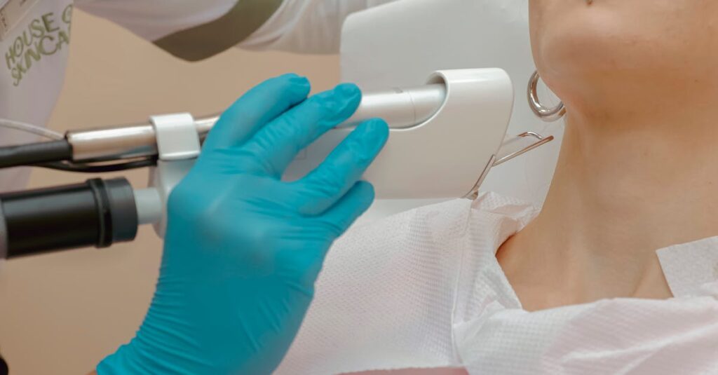 医療脱毛の痛みや回数について説明するイメージ画像