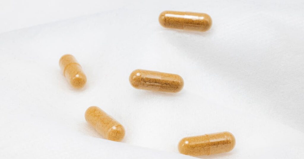 NMNサプリが注目される科学的背景と細胞レベルの若返りメカニズムを説明するイメージ