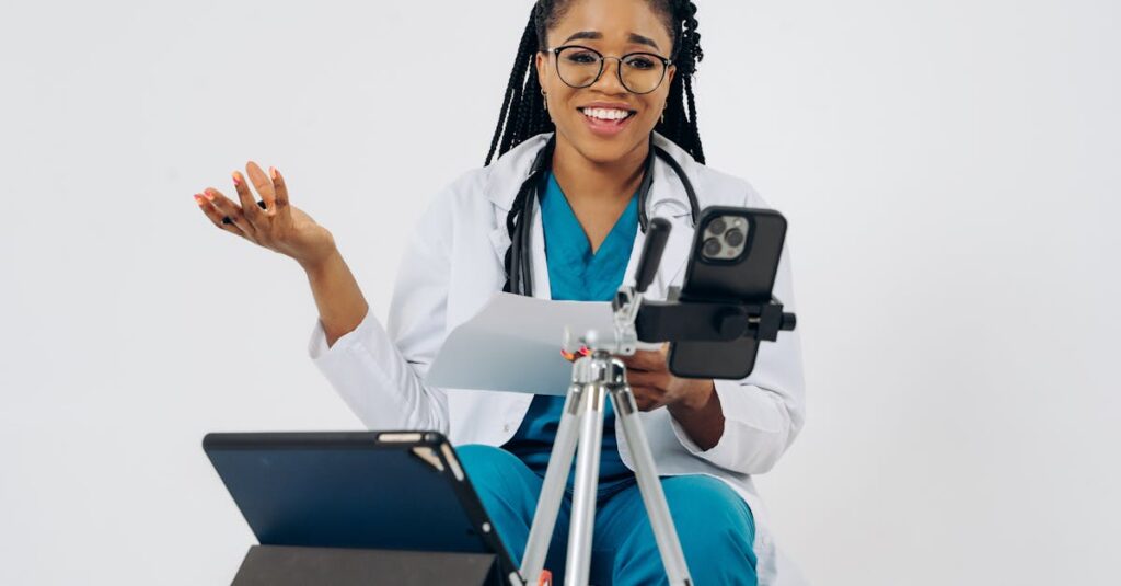 オンラインで医師と相談する女性