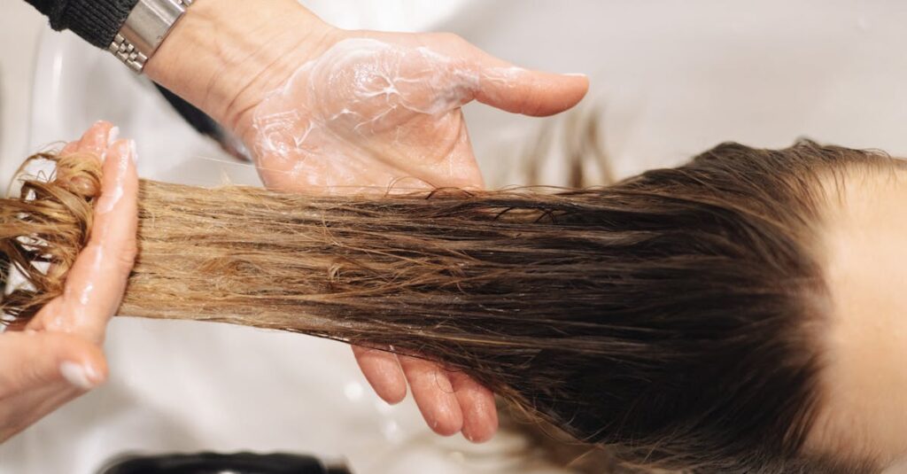 マイナチュレ使用後の髪の質感やツヤが伝わる画像