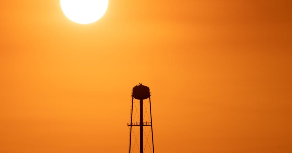 日田天領水のボトルを直射日光を避けて室内保存している様子
