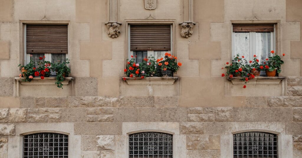 駅近に立地する大美会クリニックの外観