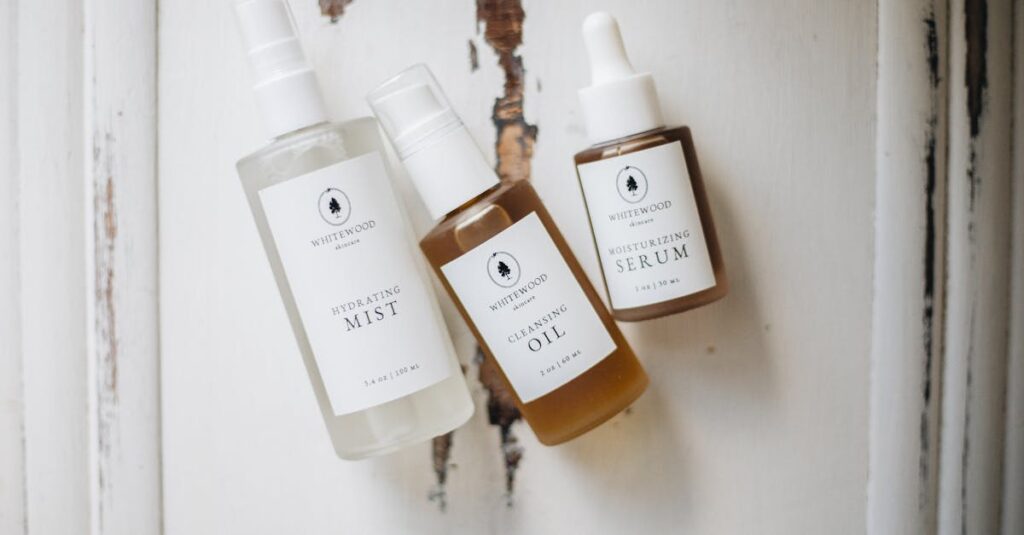 洗練されたパッケージのクレンジングオイルのボトル