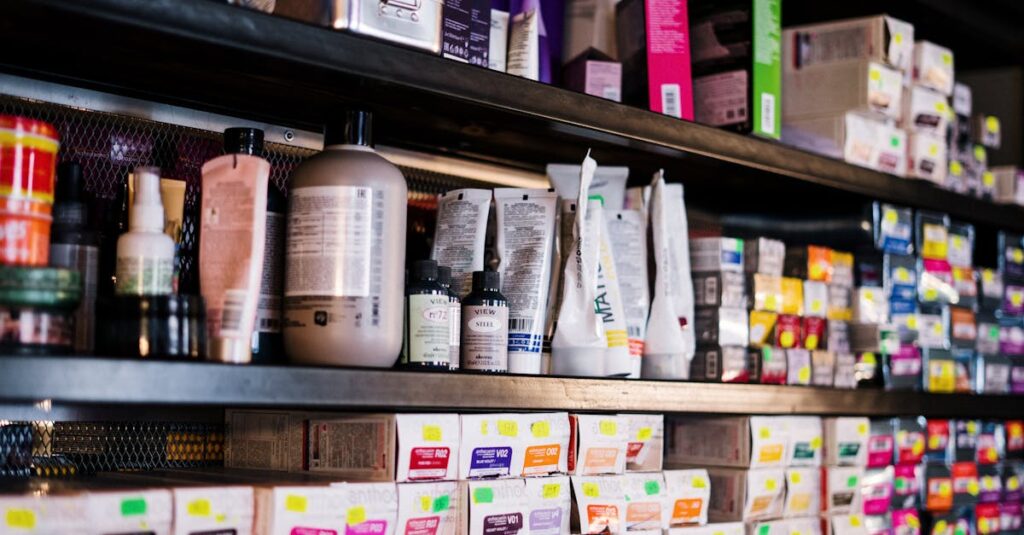 マイナチュレと他のカラートリートメント製品の並んだイメージ画像