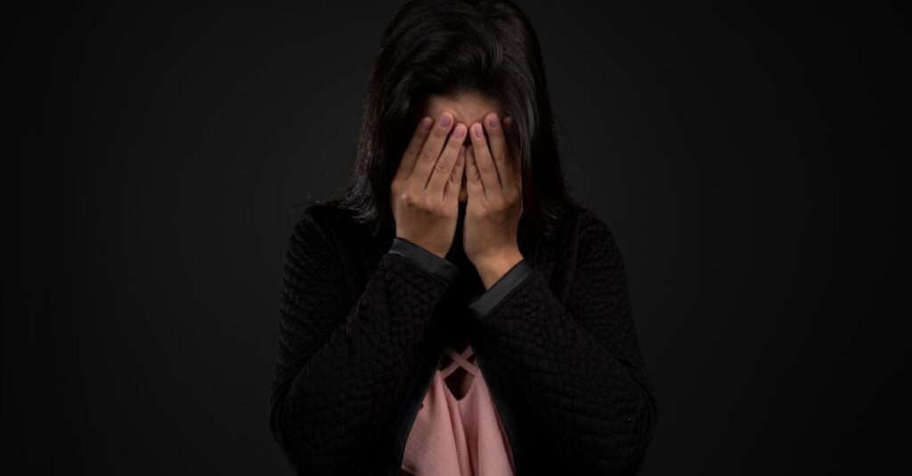 自己流ダイエットで結果が出ず悩む女性がマルコ体験で前向きになるシーン