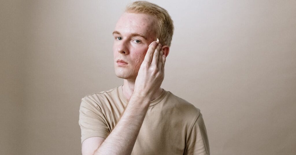 肌の色ムラやくすみに悩み、改善を目指している女性のイメージ