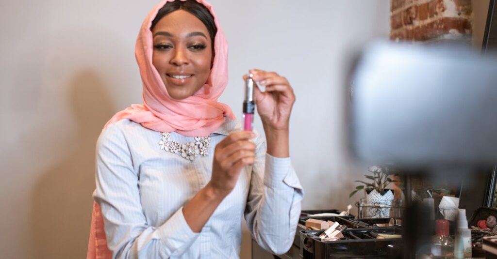 従来型とオンライン型結婚相談所の違いを比較する視覚的イメージ