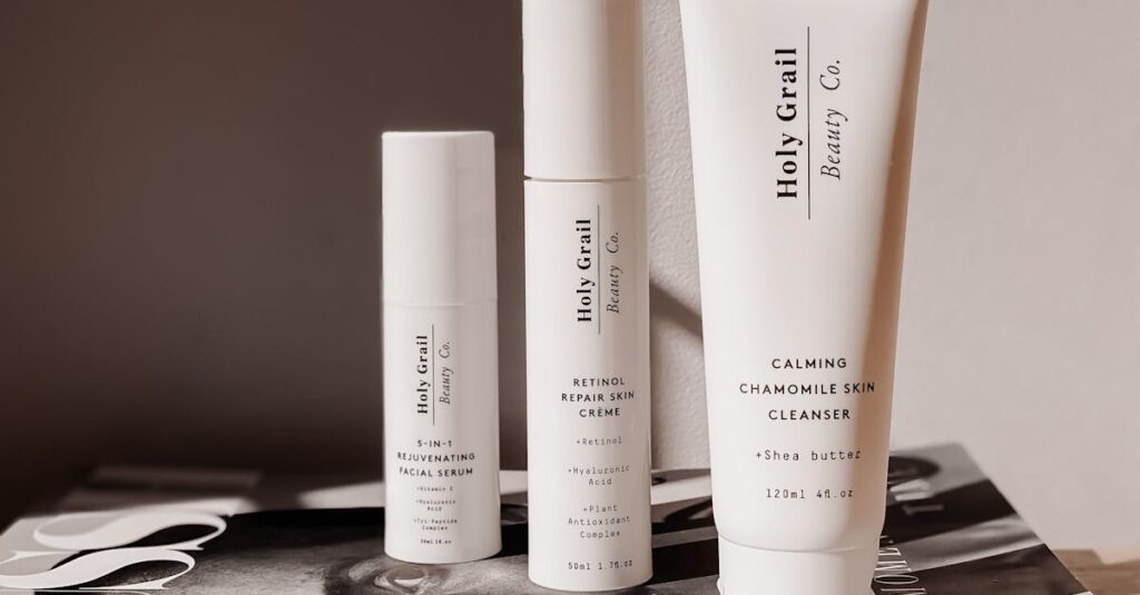 クレンジング後もしっとりとした肌を実感する女性