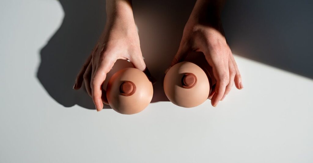 THE CLINICは脂肪注入豊胸に特化した専門性の高いクリニック