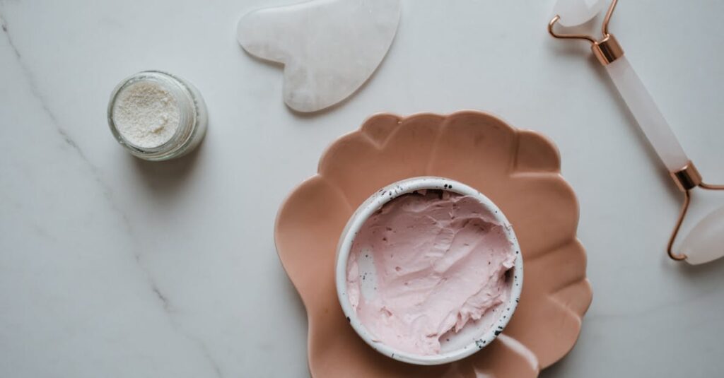 スキンケア成分を専門的に調査・分析しているイメージ