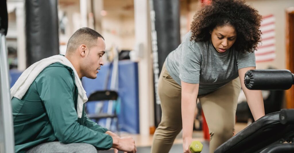 BEYONDのトレーナーが食事アドバイスをLINEで送っている様子