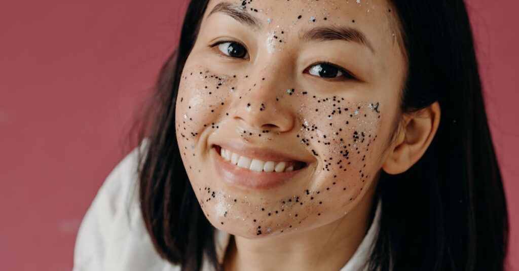 すっぽん小町を飲んで肌が潤い輝く女性のイメージ