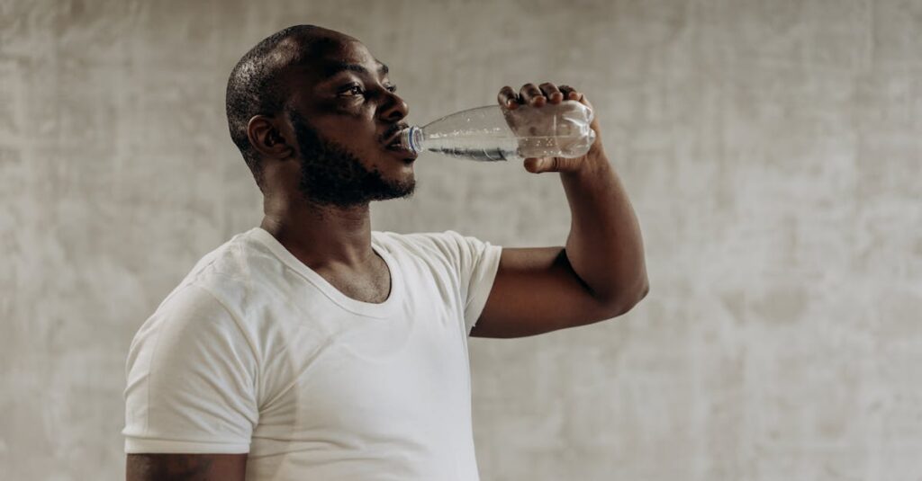 男性の頭皮と髪の保湿を意識したケアのイメージ