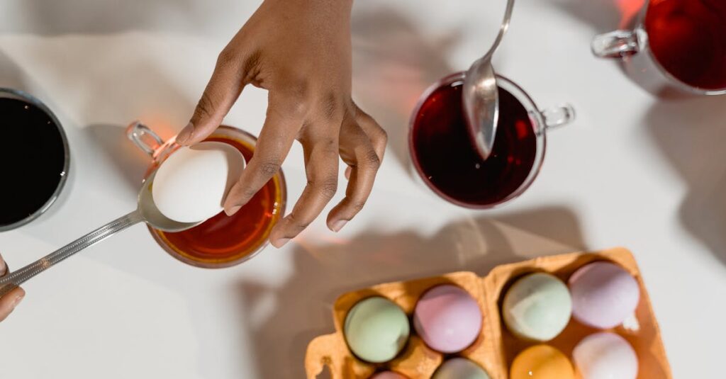 カラートリートメントの前に髪を準備している様子