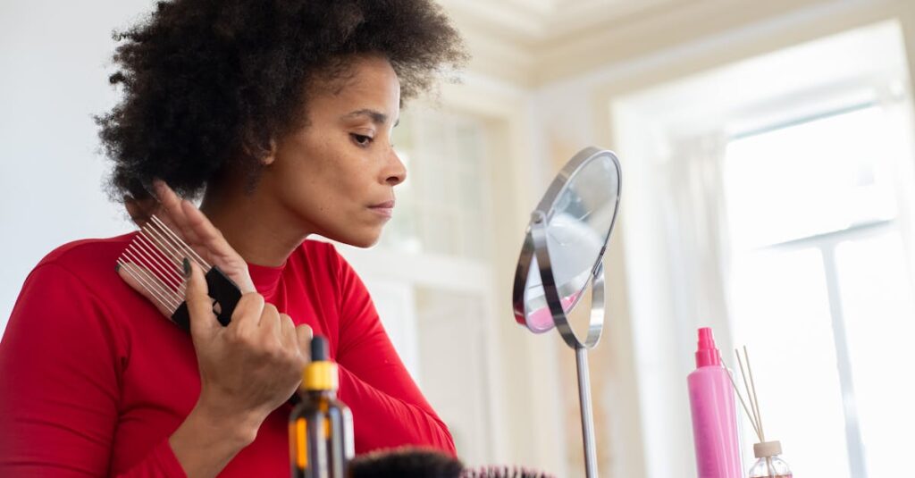 朝から髪型が決まって自信に満ちた表情の男性