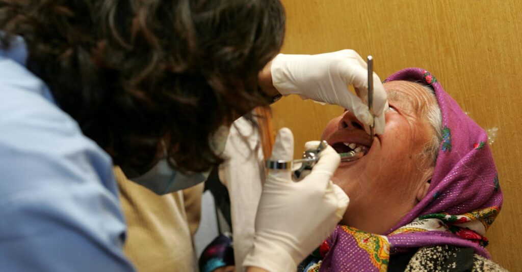 スマイルモア矯正の定期チェックと通院イメージ