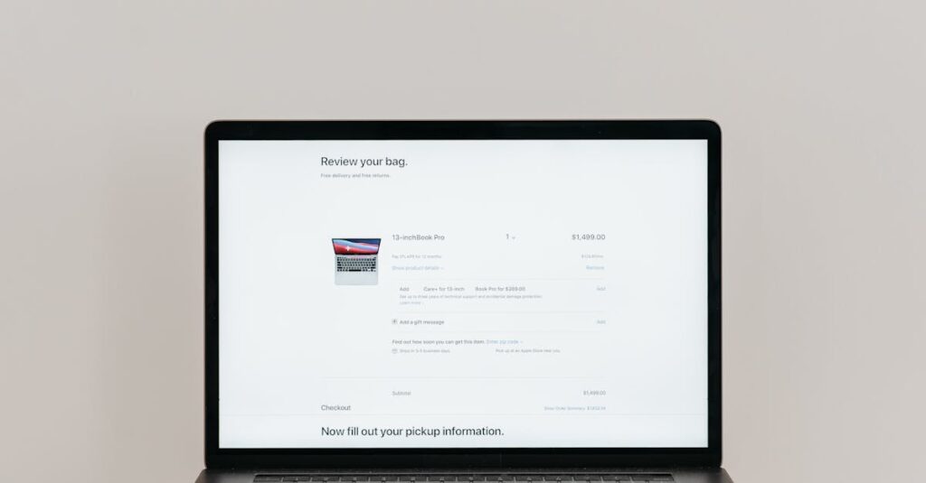 公式サイトとAmazonレビューの内容を比較している画面の様子