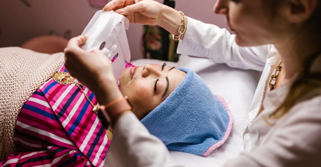 マルコのボディメイクと一般的なエステサロンの違いを比較するイメージ図