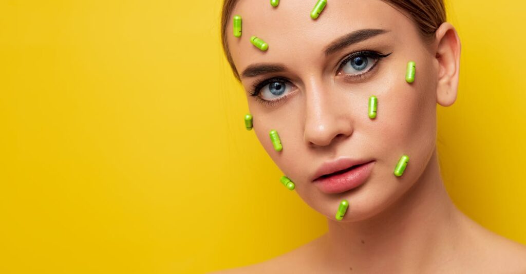 すっぽん小町で美肌を実感した女性が微笑むイメージ