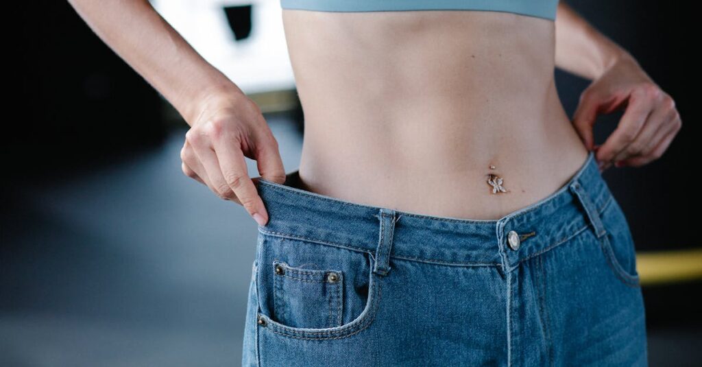 ダンスを通じて自信を持ち、前向きな表情をする女性。初心者からの成長を感じられる場面