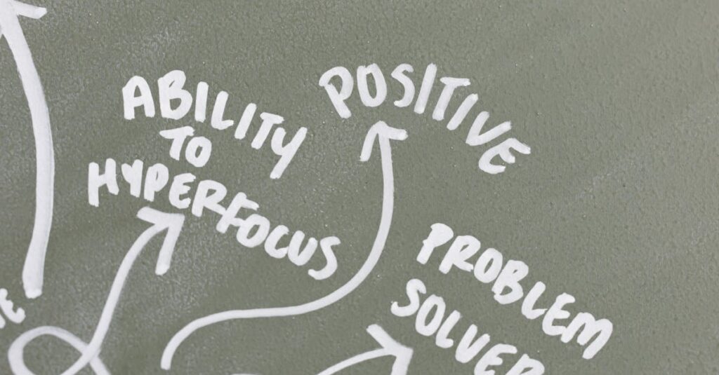 スキンケアを継続するための工夫を取り入れた日常風景。洗面台に並べられたスキンケア用品とチェックリスト