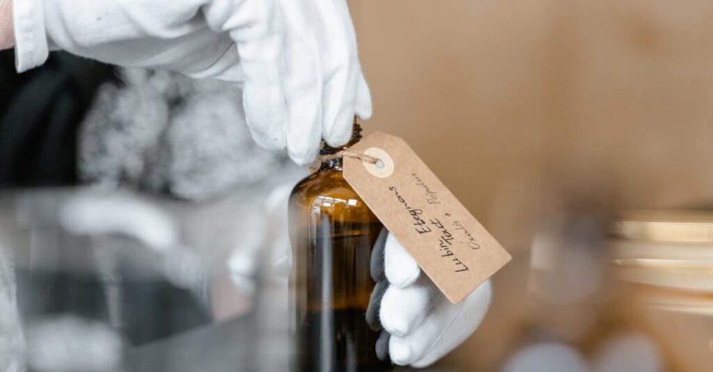 ディセンシアのスキンケア製品の成分表示ラベルにフォーカスした写真